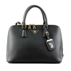 Prada 0812 zwarte draagtas met kruispatroon