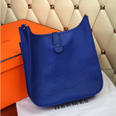 Hermes Evelyne III Togo Leren Crossbody Tas Elektrisch Blauw